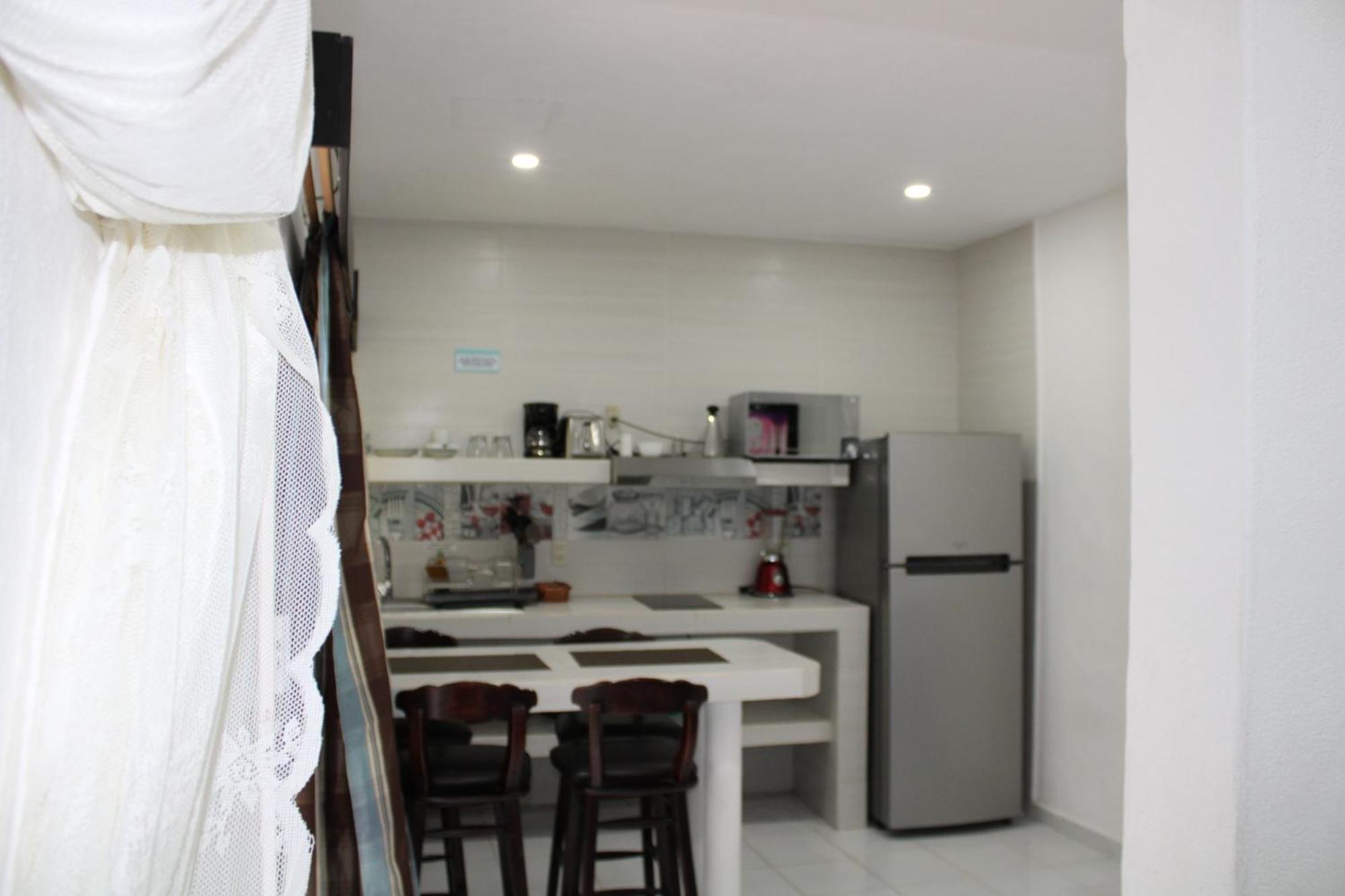 Hotel & Suites Vayor San Patricio Melaque Szoba fotó